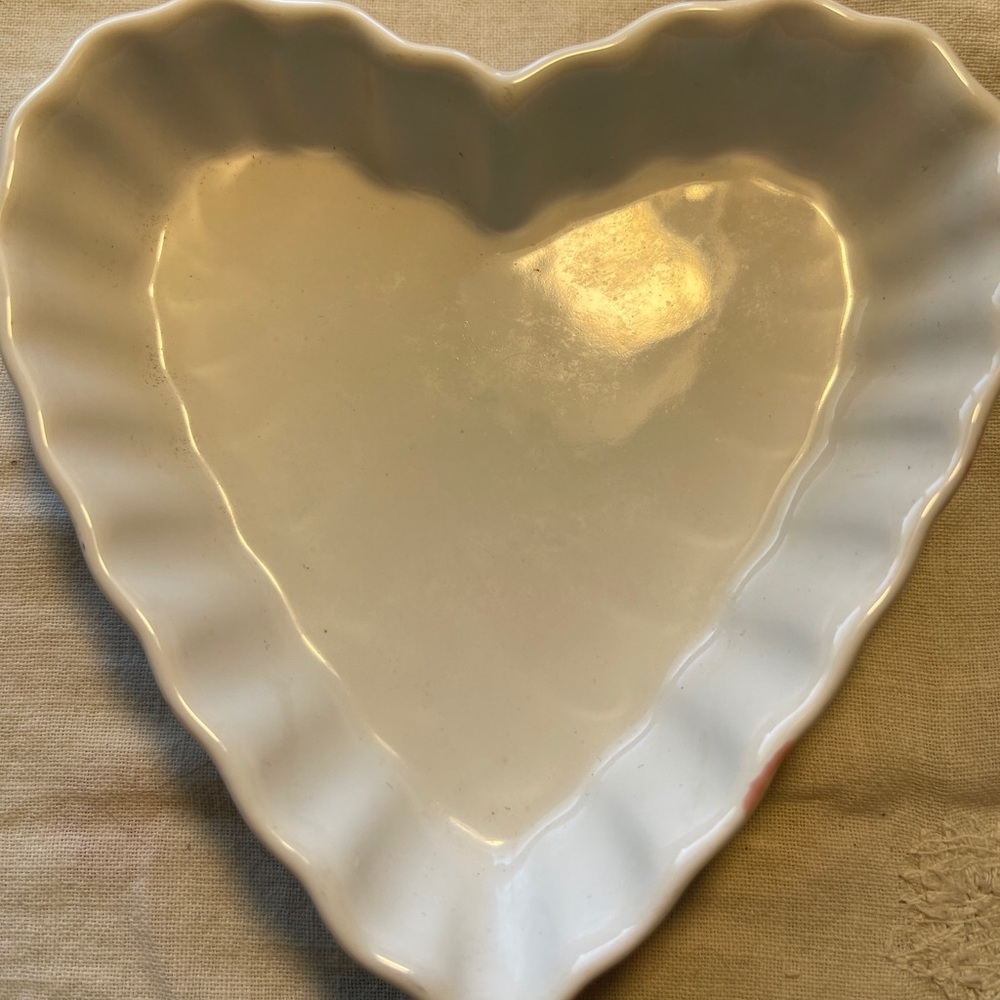 Heart shaped ceramic trinket dish pink stripes